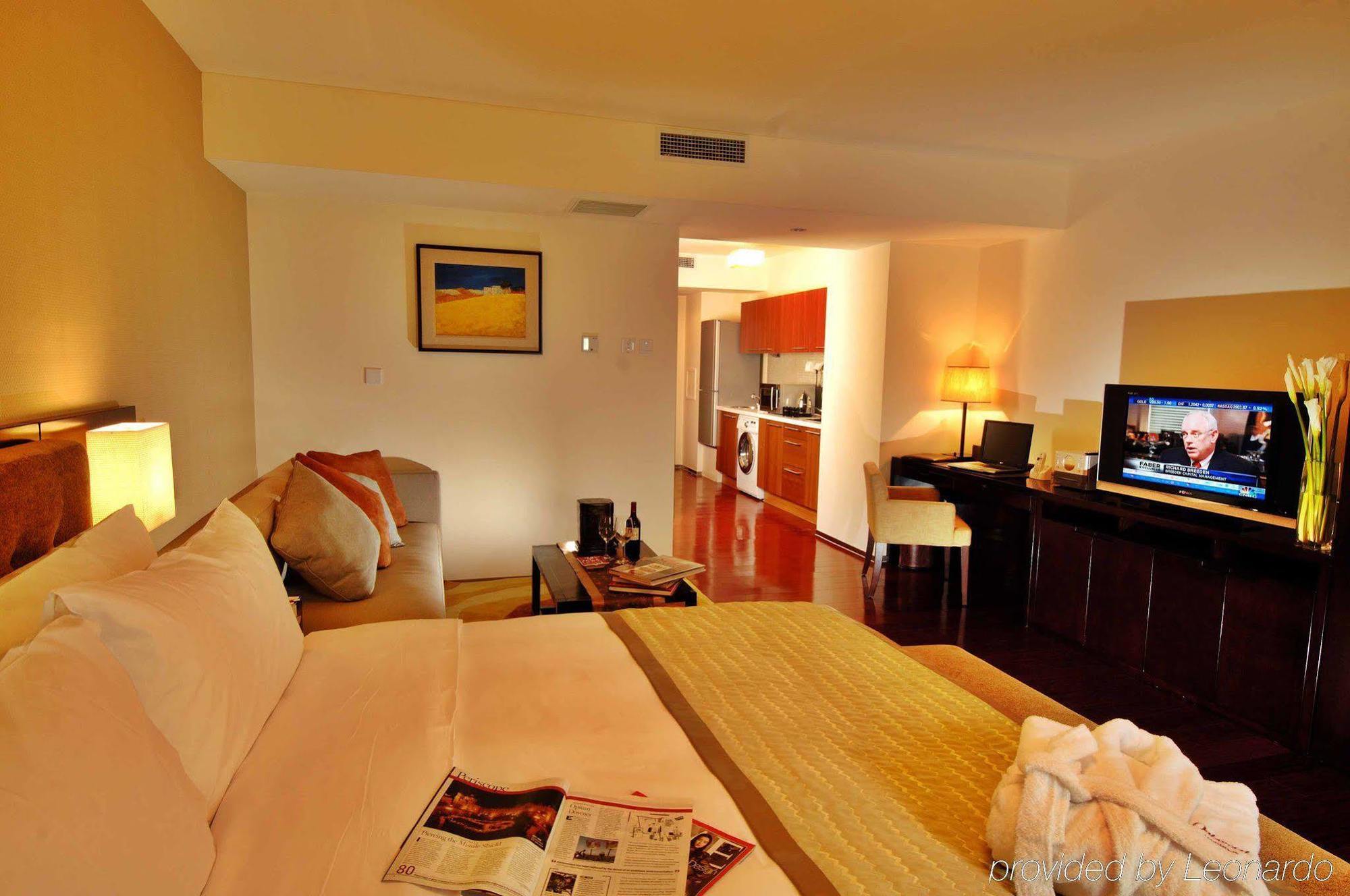Oak Chateau Beijing Bagian luar foto